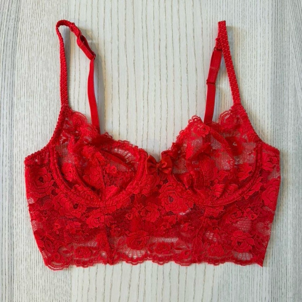 Vintage Lace Bra in Vibrant Red